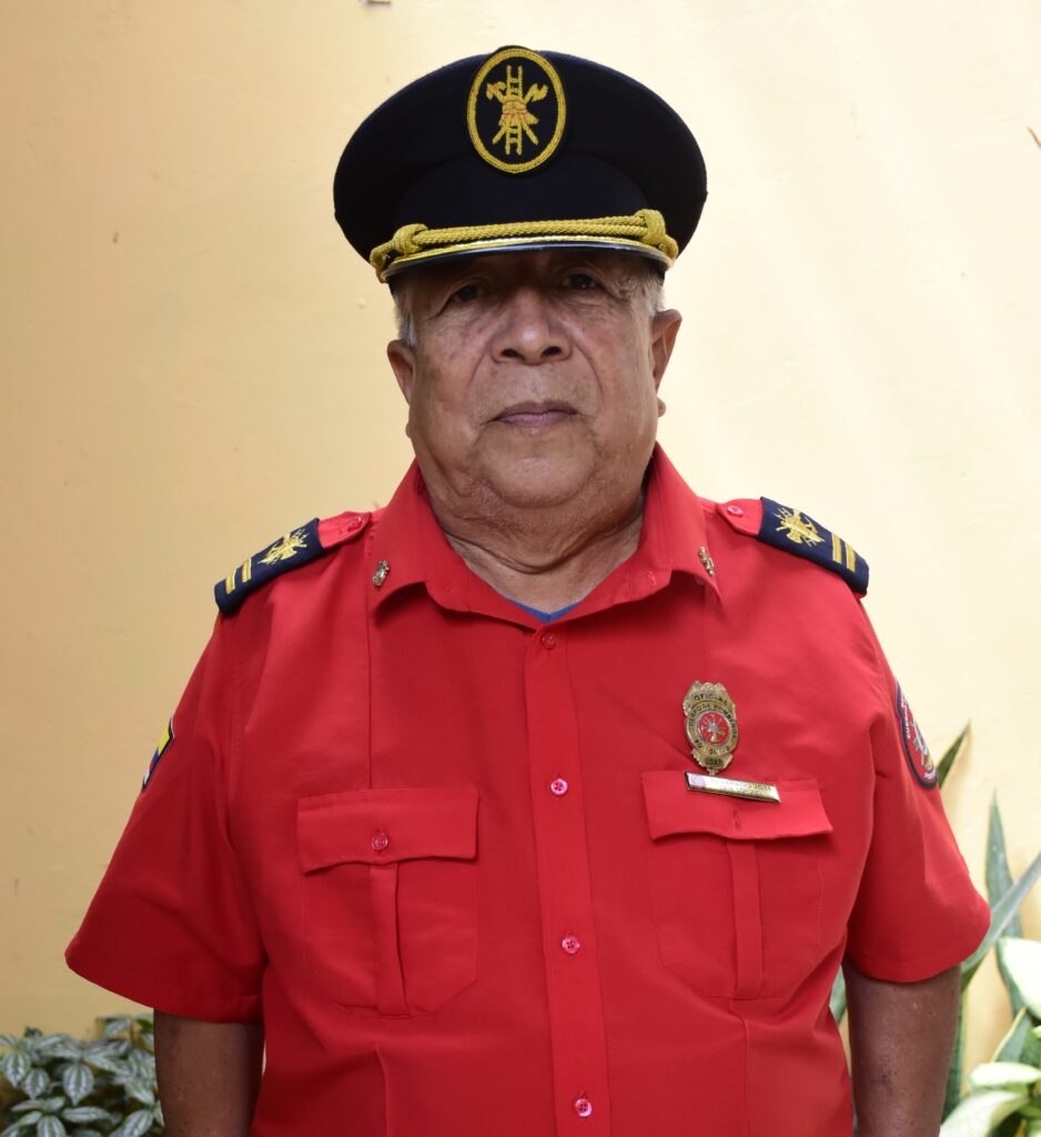 Cuerpo de Bomberos de Portoviejo despide al Teniente Coronel José Alvarado