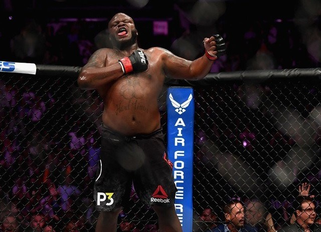 Derrick Lewis, conocido como “The Black Beast”, logró un nocaut técnico en 35 segundos contra Tallison Teixeira en UFC Nashville.