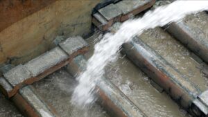 Detienen dotación de agua en Portoviejo para mantener calidad del servicio