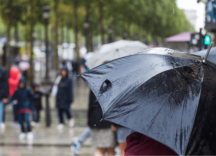 Cuenca enfrenta lluvias y clima frío este miércoles, mientras la Costa disfruta de sol