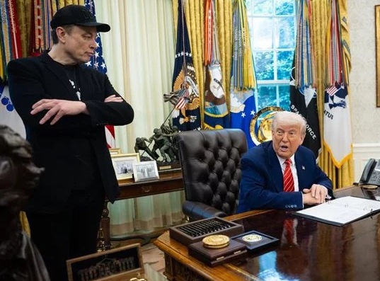 Donald Trump, no descartó la posibilidad de deportar al empresario sudafricano Elon Musk. El magnate es ciudadano estadounidense desde 2002.