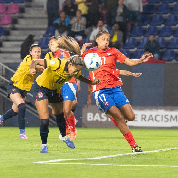Ecuador complica su clasificación a la semifinal de la Copa América tras derrota ante Chile