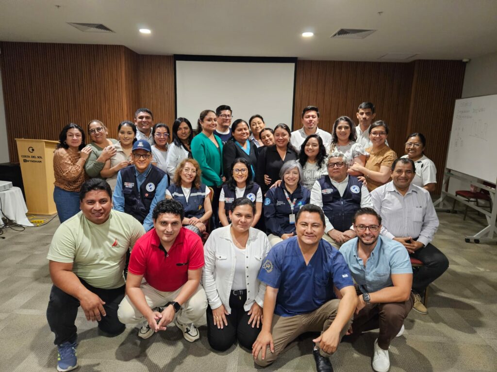 Ecuador y Perú capacitan personal en vigilancia epidemiológica de campo
