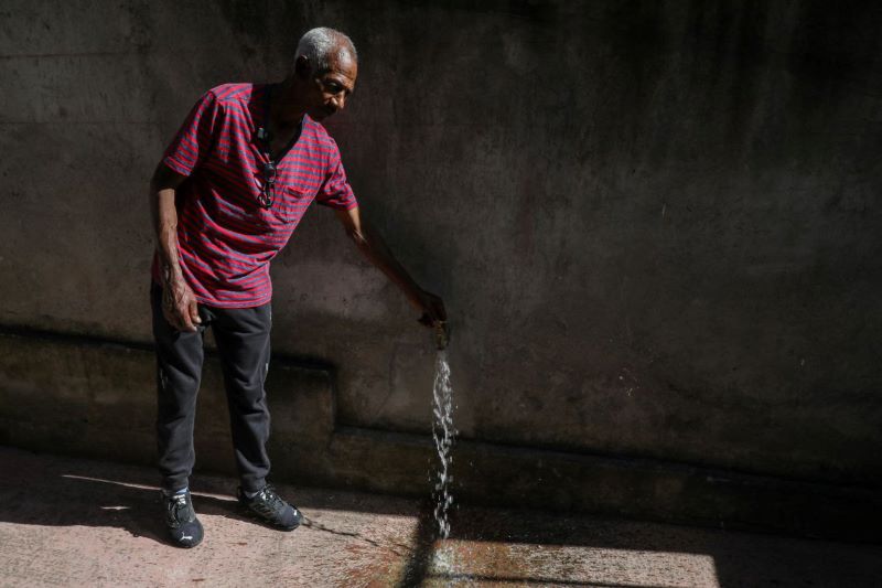 El 88% de los barrios afectados en el sur de Quito recupera el servicio de agua potable