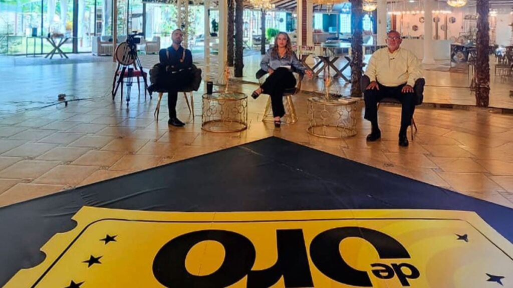 El reality “Ticket de Oro” potencia al talento de emprendedores en la capital manabita, hay 40 participantes. (El Diario).