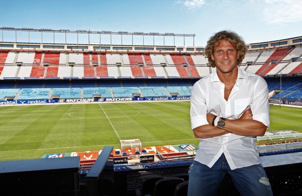 El uruguayo Diego Forlán será la imagen del carné de socio del Atlético de Madrid para la temporada 2025/26