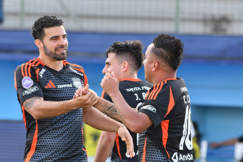 Emelec derrota 4-2 a Manta FC en el debut de Guillermo Duró en LigaPro 2025