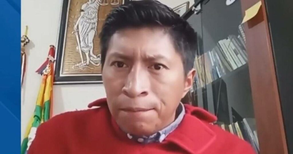 Guamán vs. Iza La batalla por la presidencia de la Conaie