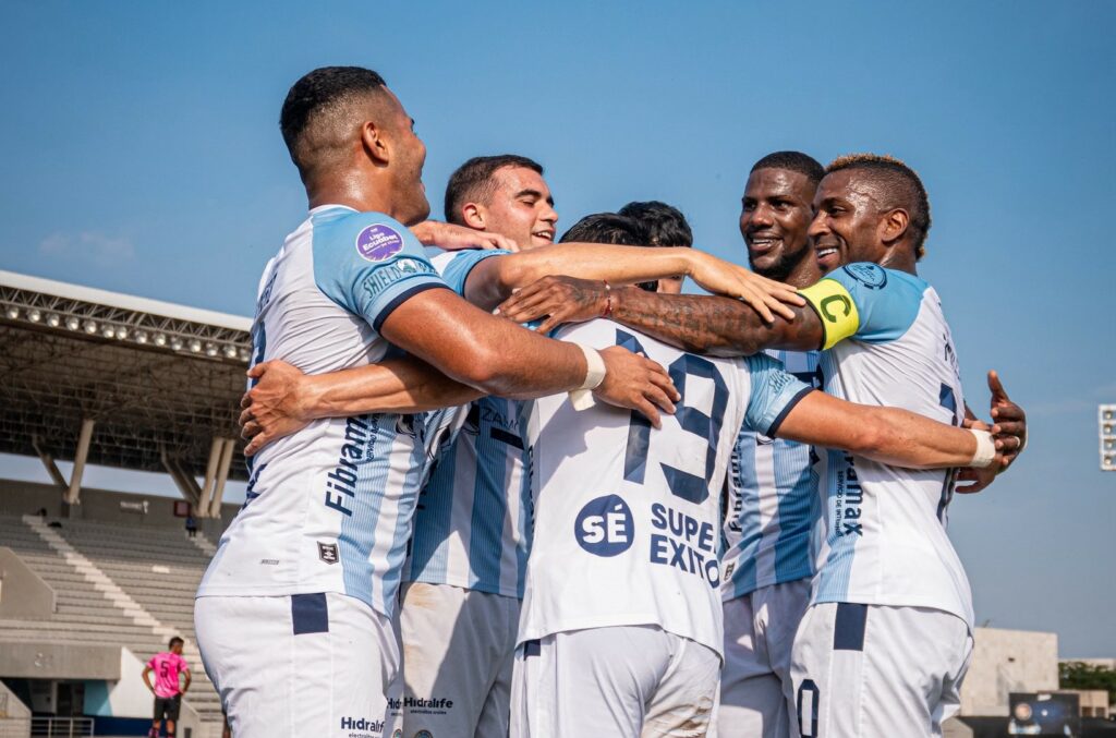 Guayaquil City goleó 3-0 a Imbabura y escaló al tercer puesto en la Serie B