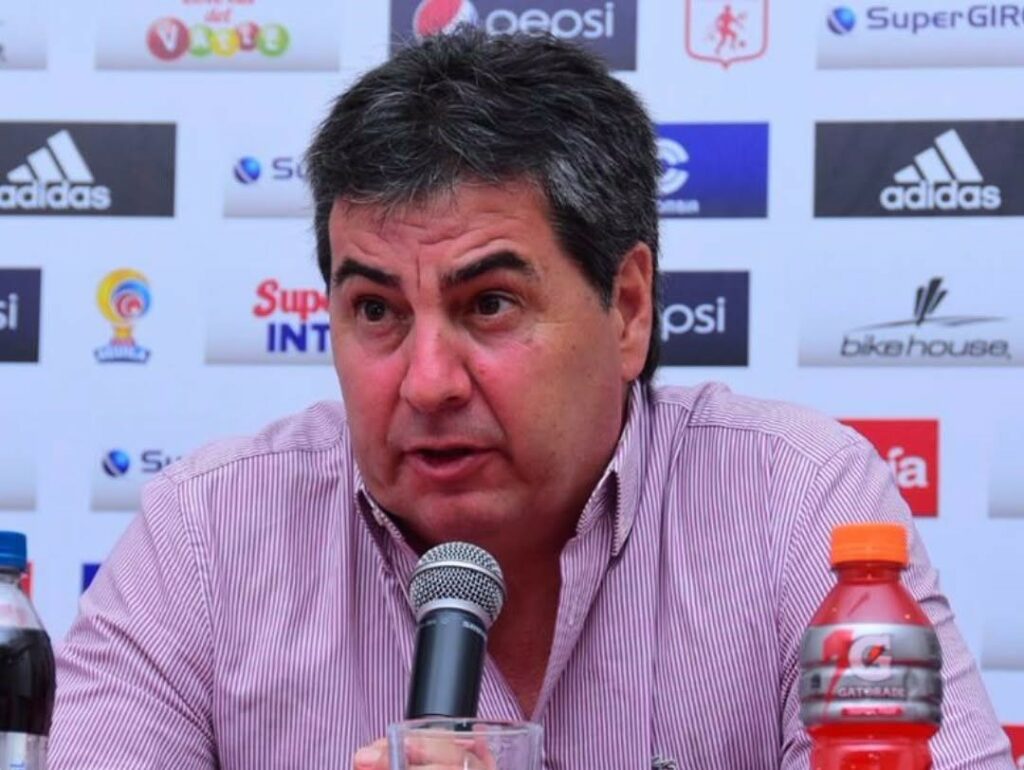 Jorge Da Silva, sería designado nuevo entrenador de Emelec tras salida de Jorge Célico