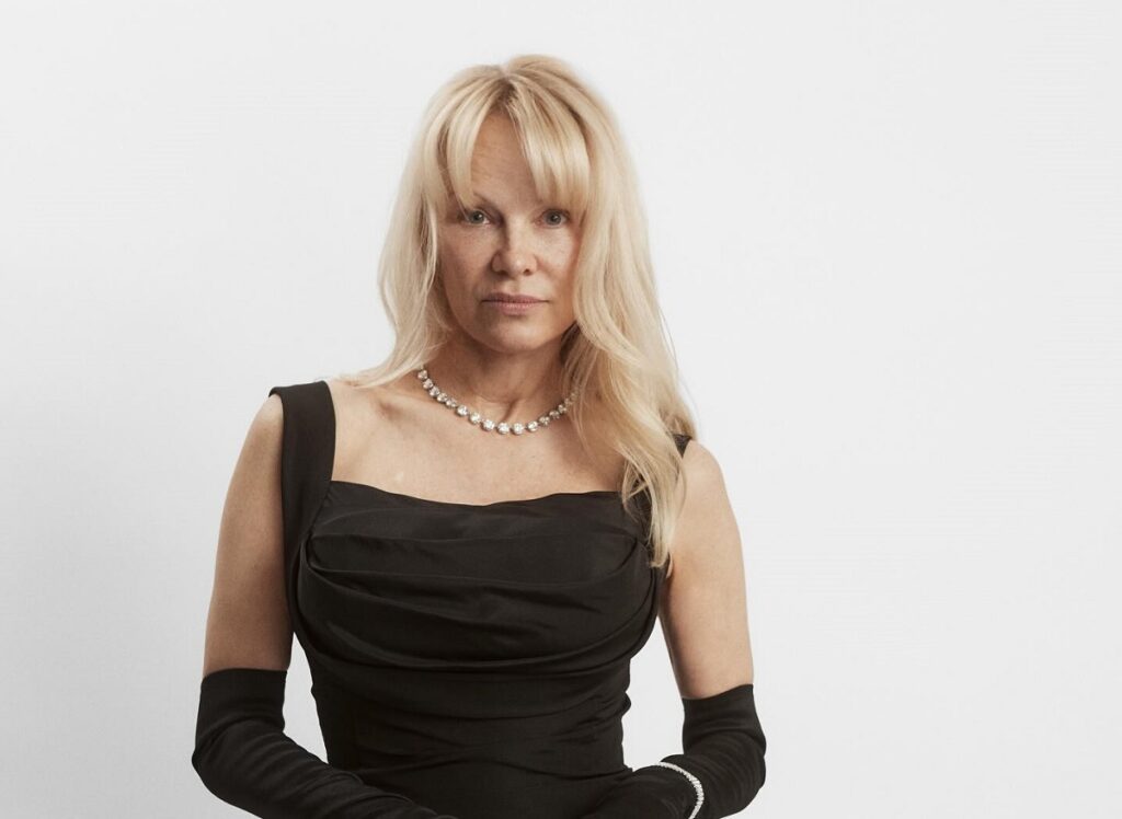 La actriz y modelo Pamela Anderson.