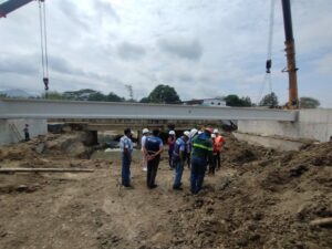 La obra corresponde al primer puente del conjunto vial planificado para Lodana.