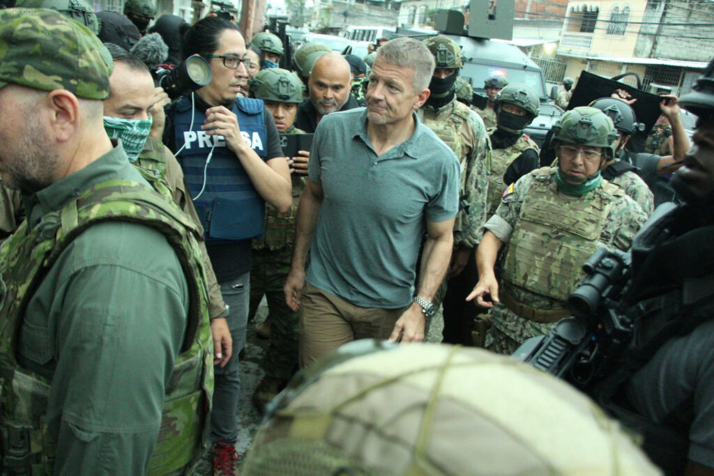 La visita del exmilitar estadounidense Erik Prince coincidió con la extradición de alias 'Fito'