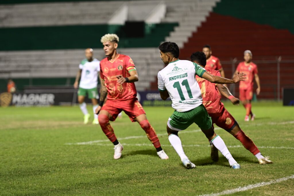 Liga de Portoviejo cae en el Reales Tamarindos y El Carmen toma el liderato en el Grupo A