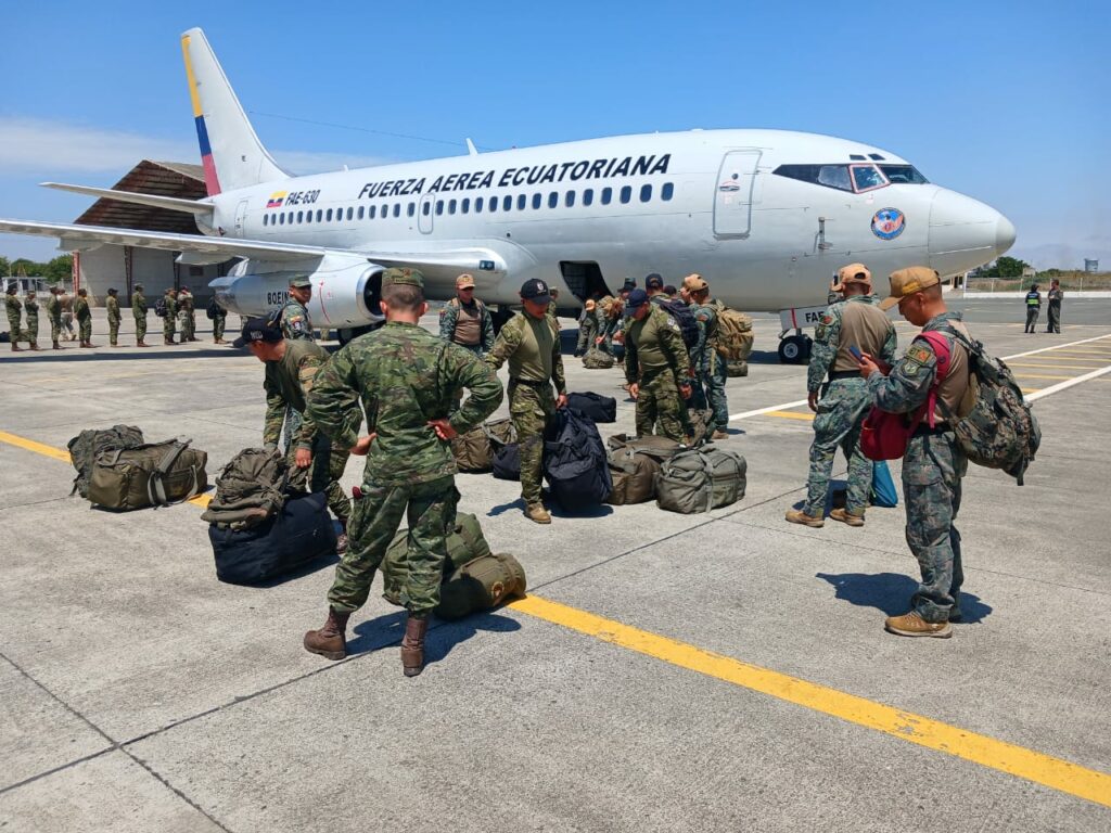 Llegan 200 militares máspara reforzar la seguridad en Manta y Portoviejo contra el crimen organizado