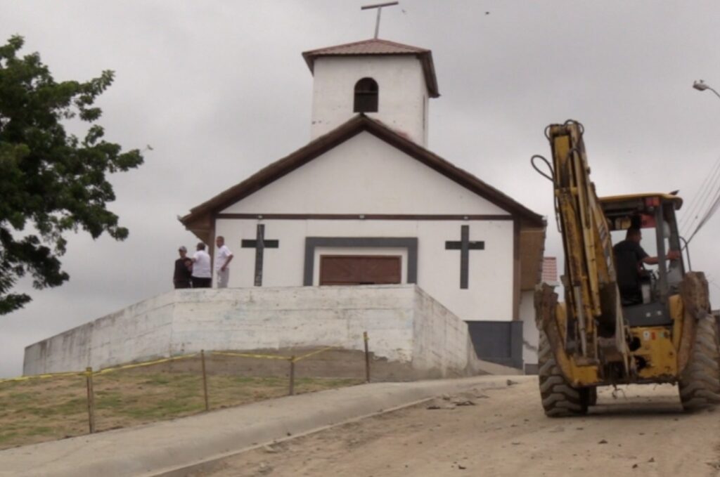Loma del Calvario de Picoazá A mitad de plazo la obra solo lleva un 30% de avance