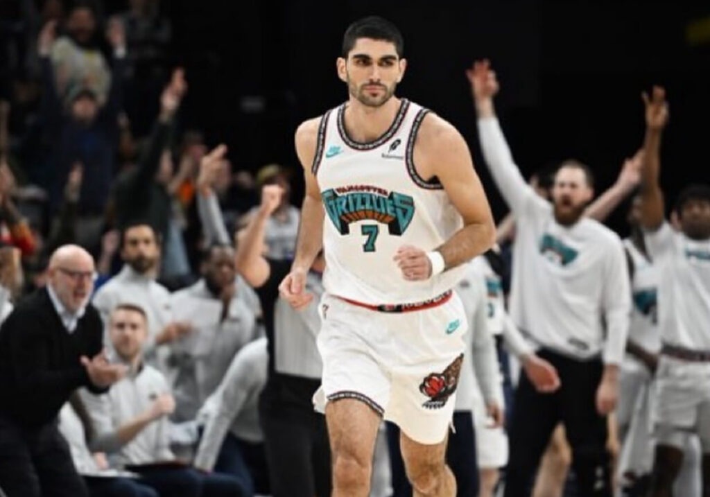 Los Memphis Grizzlies renuevan el contrato multianual del ala-pívot español Santi Aldama