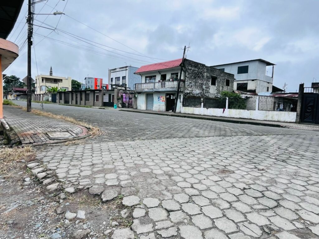 Los moradores del barrio San José de La Concordia exigen mejoras integrales en una vía principal