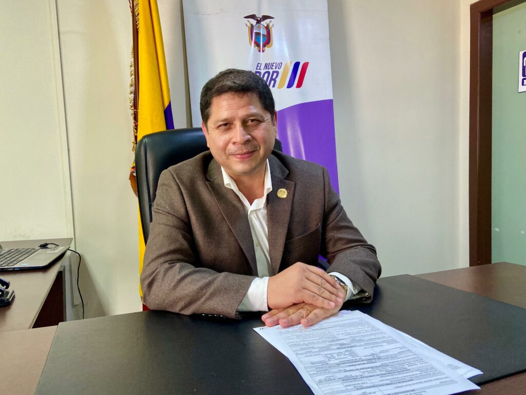 Ministro Palacios destaca riego en 150 hectáreas y políticas sostenibles para Manabí, con $3 millones asignados en 2025.