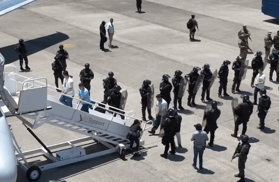Maduro celebra liberación de 252 migrantes en canje con Estados Unidos