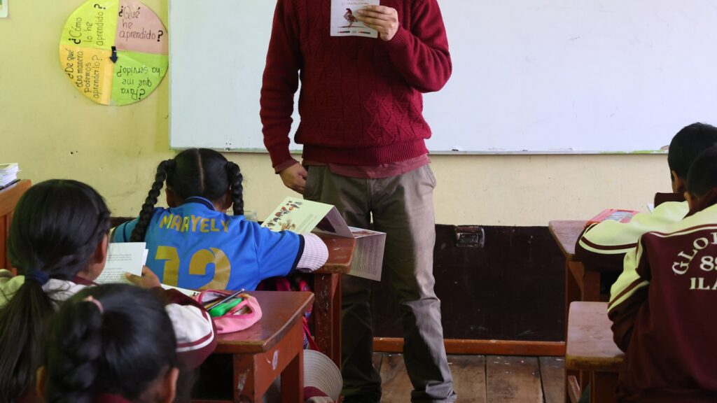 Ministerio de Educación de Perú separa a 1.097 trabajadores por violación, terrorismo y homicidio