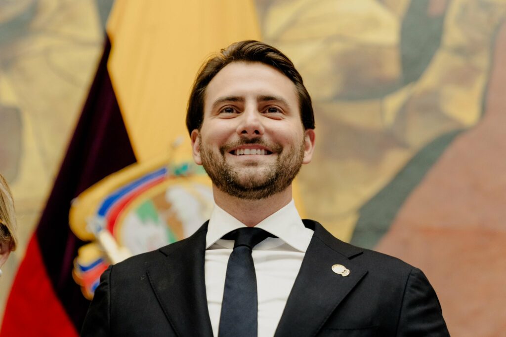 Niels Olsen propone restricción a contratación de familiares en la Asamblea y solicita 40 renuncias de funcionarios