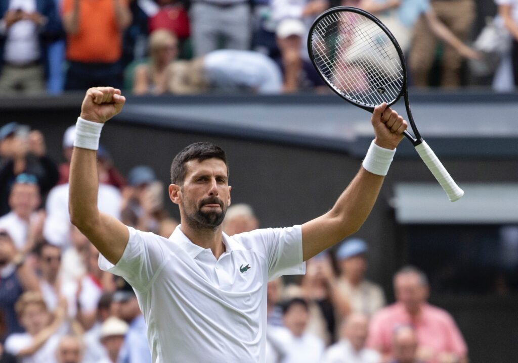 Novak Djokovic resurge en Wimbledon con una remontada épica ante Álex De Miñaur