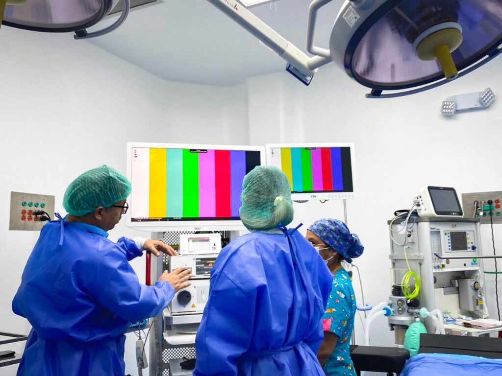 Ocho hospitales de la Zona 5 reciben equipamiento médico por $1.6 millones
