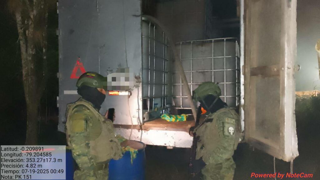 Operativos militares frustran robo de combustible en Santo Domingo.
