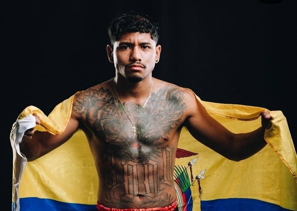 Orgullo ecuatoriano 'El Tigre' Dostin Ortiz se consagra campeón mundial de kickboxing