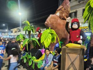 Personajes como la princesa, el dragón cupa, Luigi Bros, los pequeños hongos, estrellas, fueron del agrado de grandes y chicos