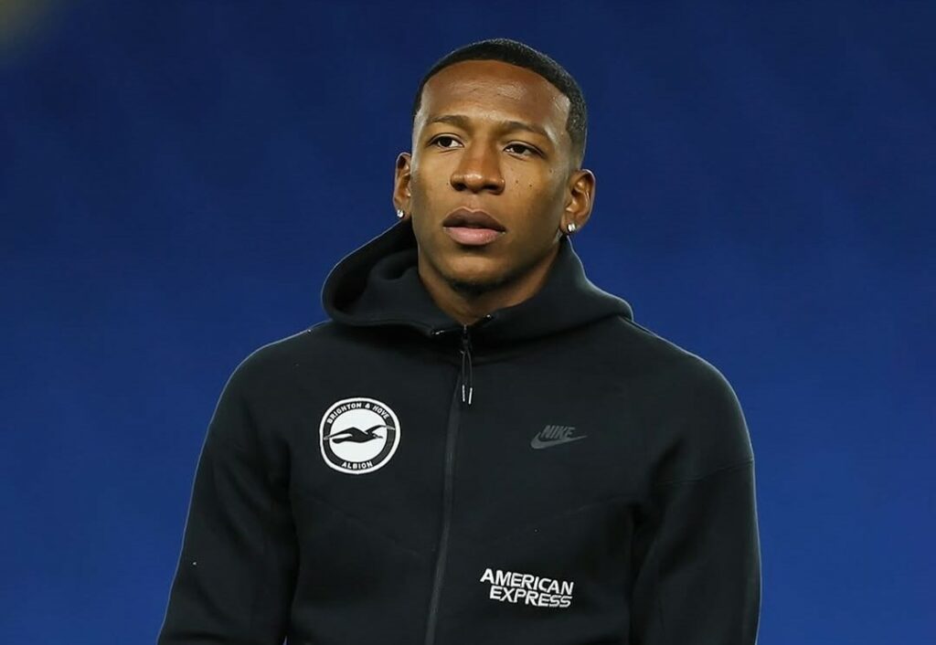 Pervis Estupiñán se despide de Brighton tras llegar a Italiana para vincularse al AC Milan