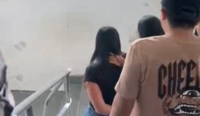 Policía aprehende a mujer por extorsionar a agente de tránsito en Santo Domingo