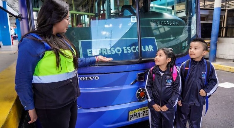 Quito ajusta transporte por vacaciones escolares: Trole y Ecovía con circuitos modificados