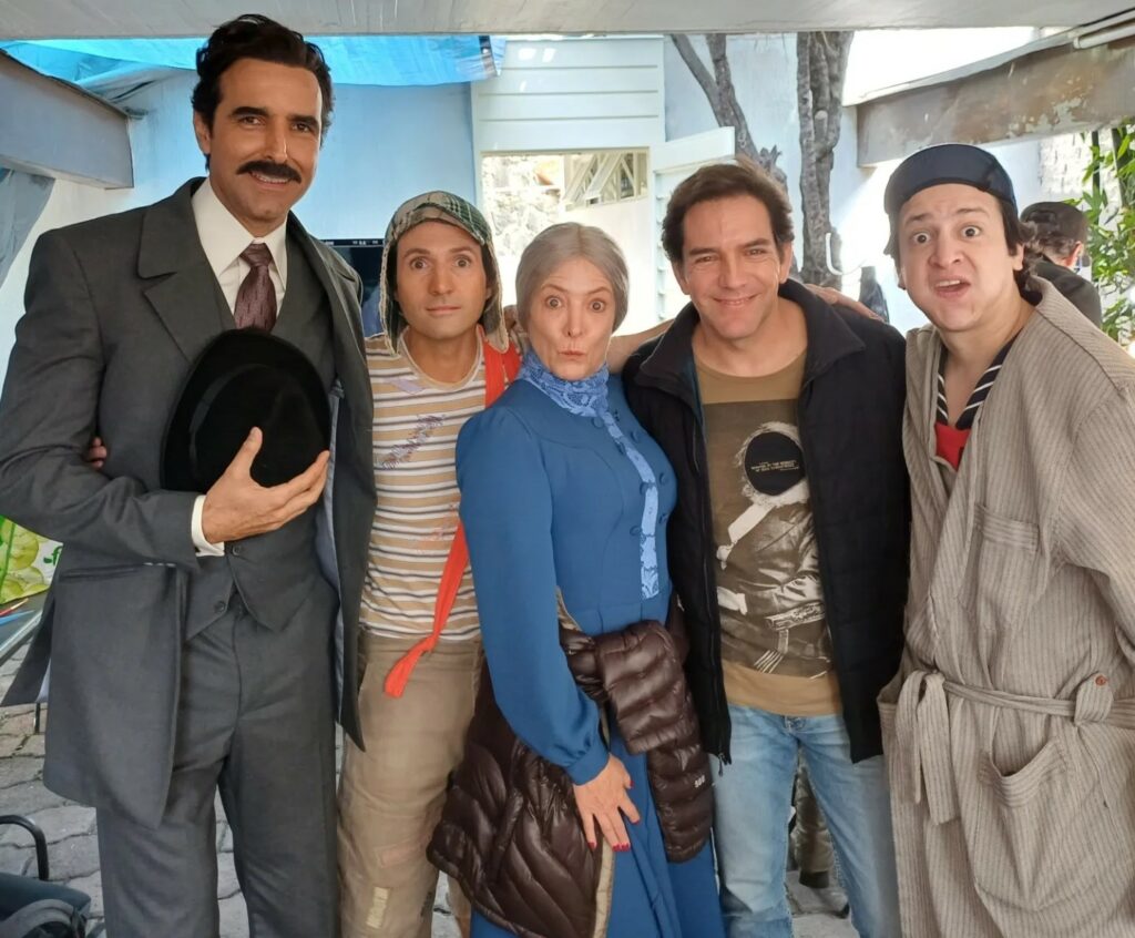 Sebastián Moncayo, el actor ecuatoriano que triunfa en la serie “Chespirito: Sin querer queriendo”