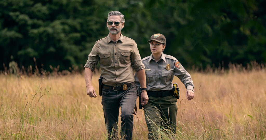 Cinco series y miniseries disponibles en Netflix para ver este fin de semana si prefieres quedarte en casa