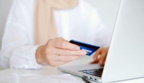 Superintendencia de Bancos de Ecuador investiga fallas en servicios digitales de tres entidades financieras