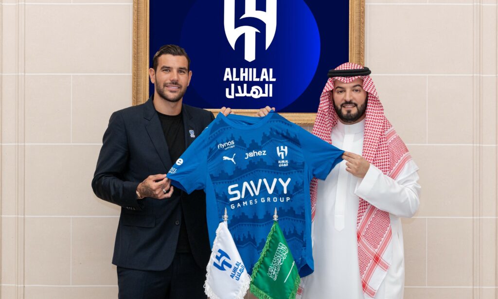 Theo Hernández deja el AC Milan y firma con Al Hilal hasta 2028
