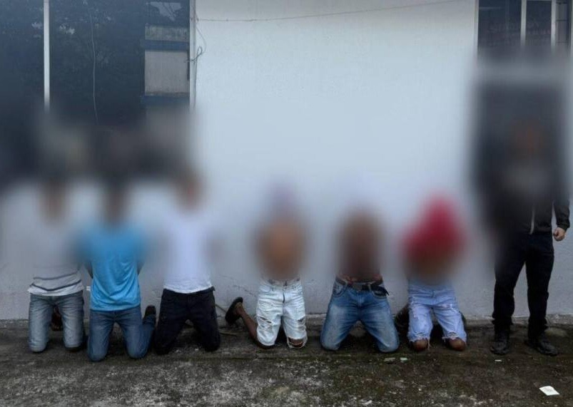 Tres adultos y tres menores de edad resultaron detenidos para investigaciones por un homicidio en la provincia de Pichincha.