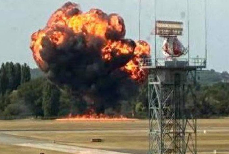 Un avión Beechcraft King Air B200, operado por Zeusch Aviation, se estrelló este domingo 13 de julio en el aeropuerto de Southend