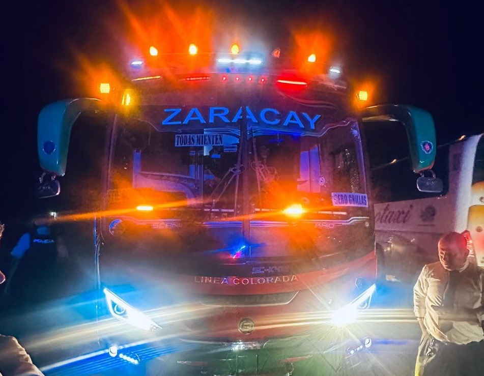 Violencia en carreteras de Los Ríos dos unidades de Zaracay han sido blanco de disparos.