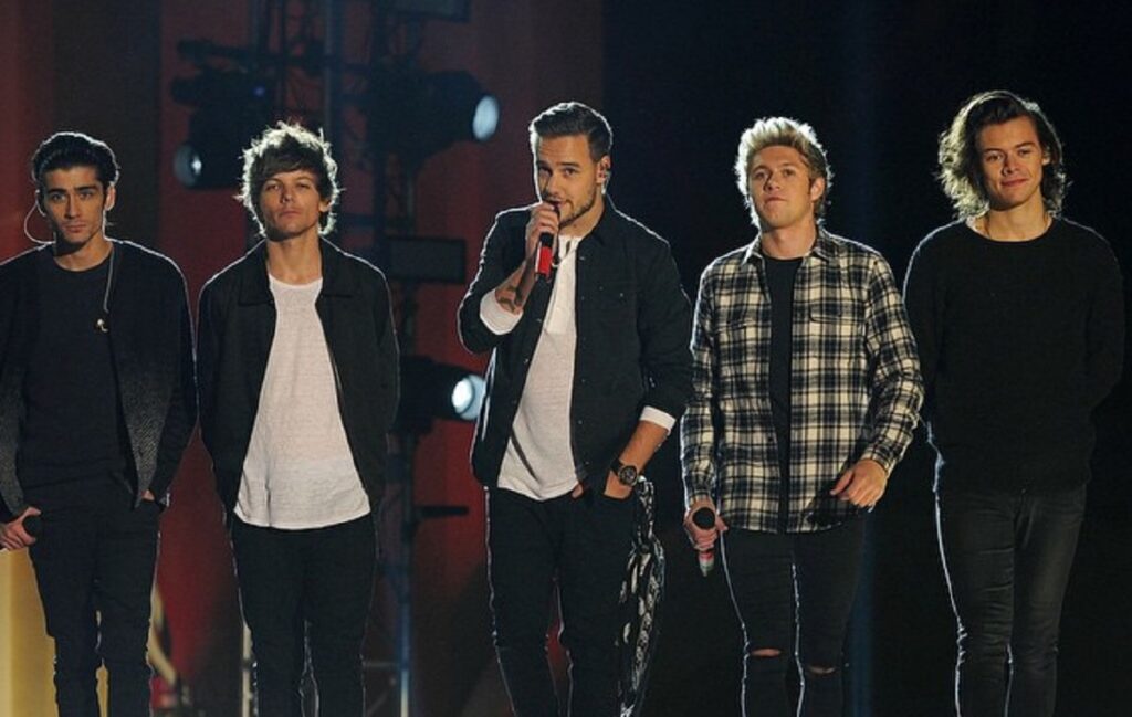 Zayn Malik (izq.) fue el primer integrante en abandonar One Direction.