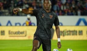 Maikel Caicedo, jugador de Delfín SC.