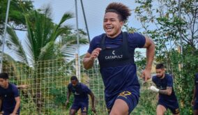 Erick Mendoza, delantero de Delfín SC