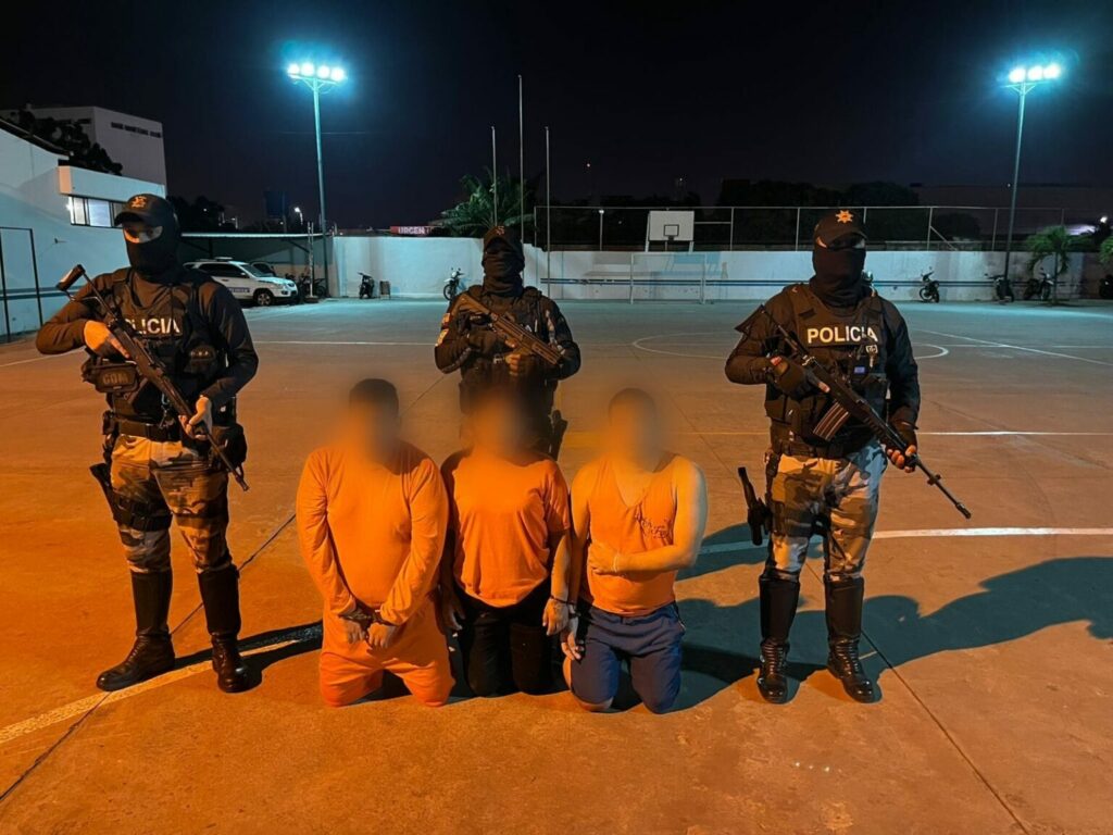 Dos de los tres detenidos cumplen condenas en la cárcel El Rodeo de Portoviejo.