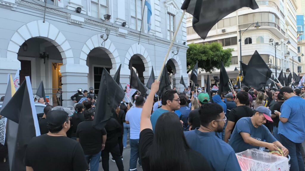 ¡Atención! 31 de julio Servidores públicos inician protestas masivas contra desvinculaciones