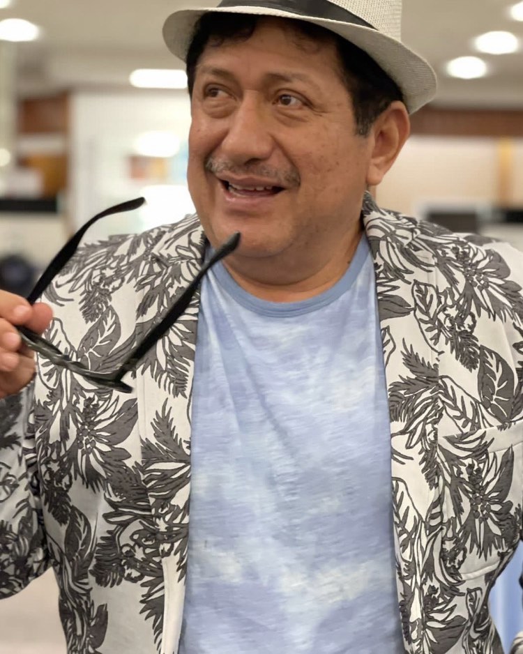Aladino celebra 70 años en familia mientras continúa su recuperación médica