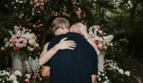 Taylor Swift y Travis Kelce anuncian su compromiso: la historia de amor que conquistó al mundo