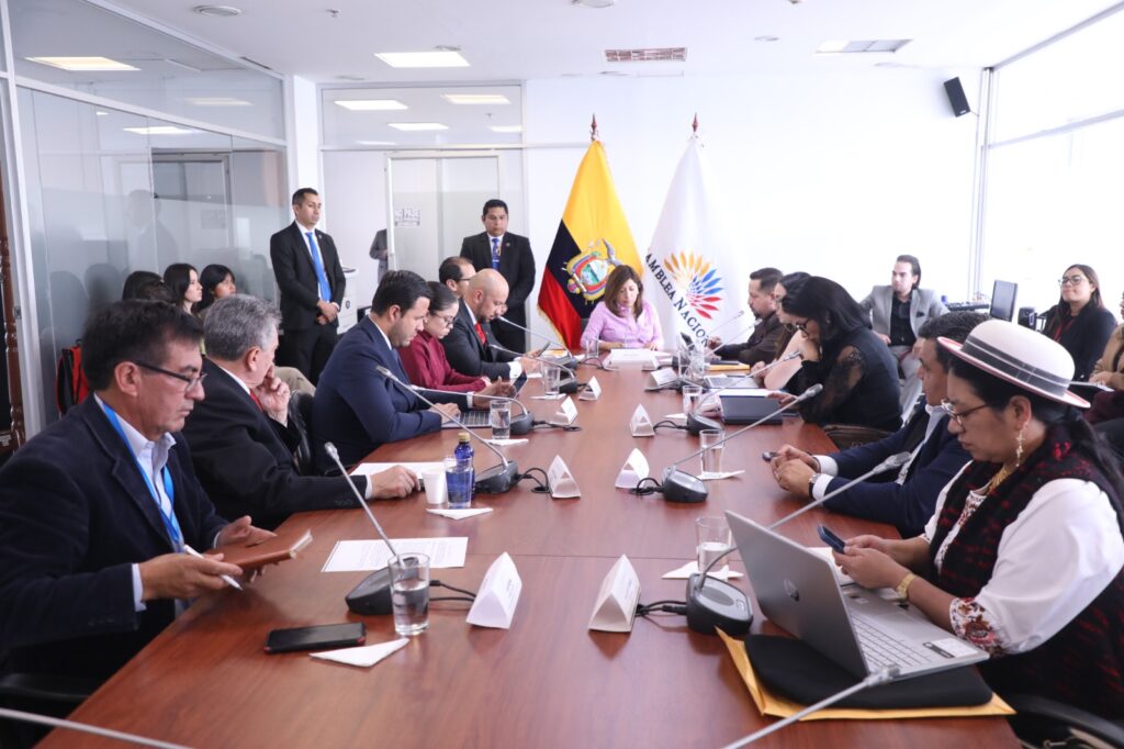 Asamblea revisa proyecto que busca beneficiar a militares desvinculados entre 2019 y 2022