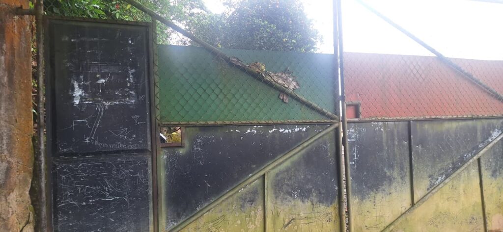 Bloque de Seguridad interviene tras actos de vandalismo que causan temor en institución educativa en Santo Domingo 2
